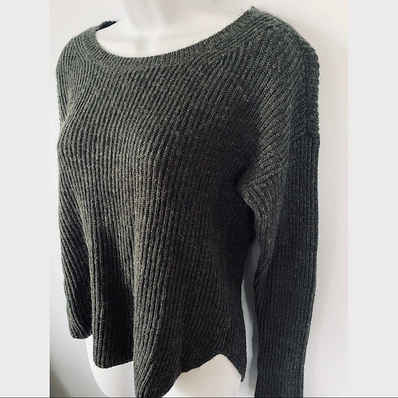 Express Pullover Sweater - Picture 4 of 7